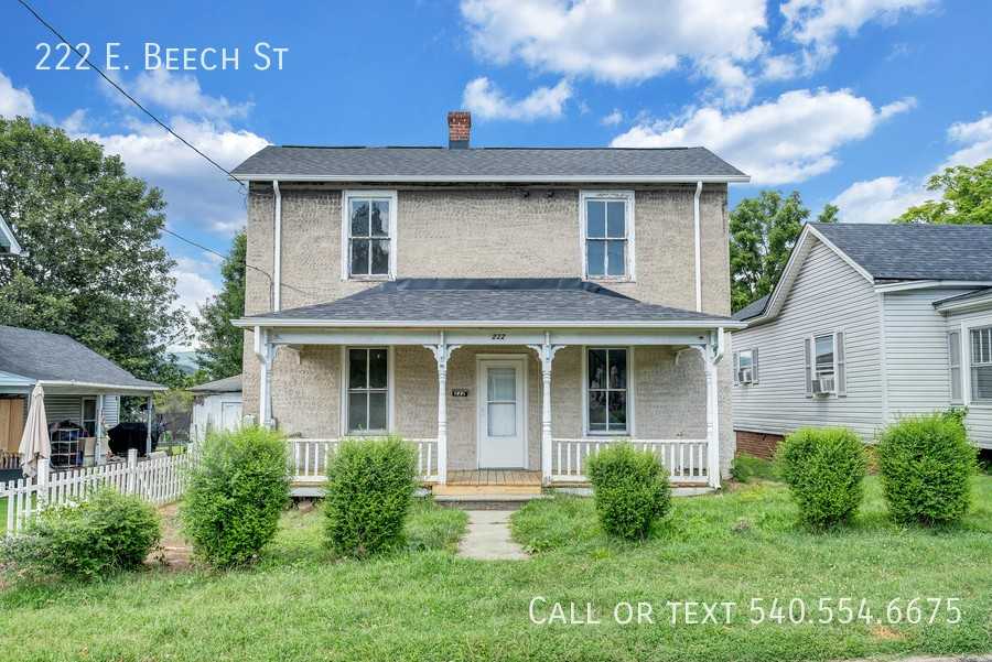 222 E Beech St - Photo 2 of 35