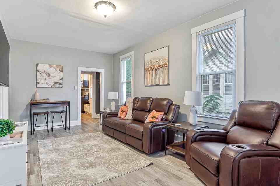 410 S 11th St - Photo 2 of 12