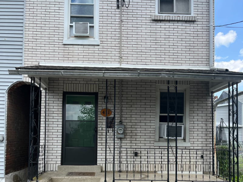 411 Limestone St - Photo 2 of 15