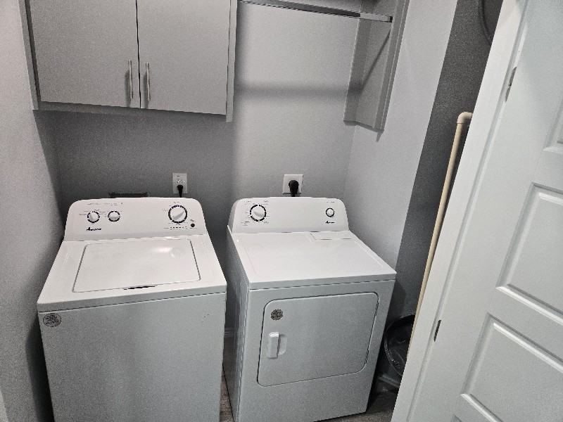 421 E Acacia St #4 - Photo 7 of 17