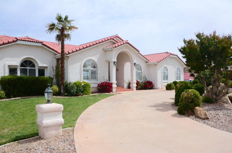 1087 E Fort Pierce Dr - Photo 2 of 16