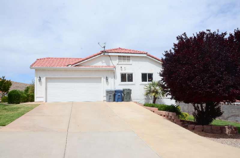 1087 E Fort Pierce Dr - Photo 3 of 16