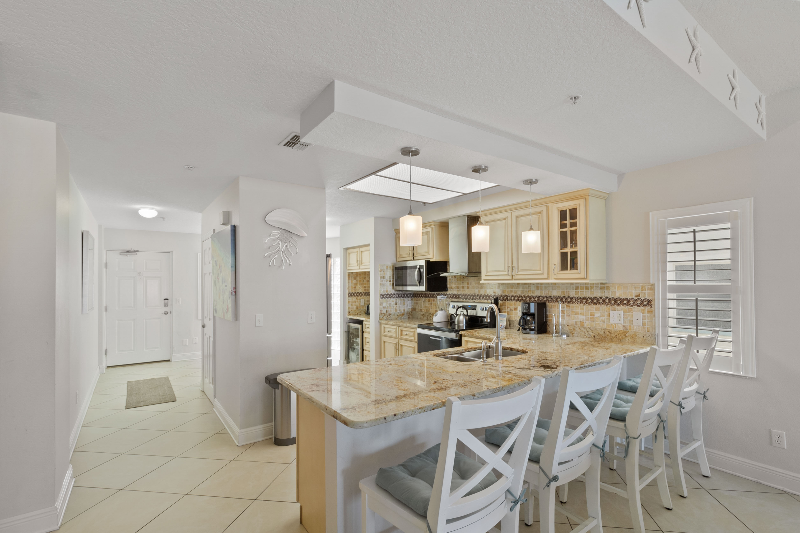 12935 Gulf Ln #201 - Photo 6 of 16