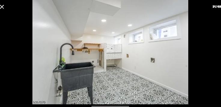 439 Union Ave - Photo 6 of 19