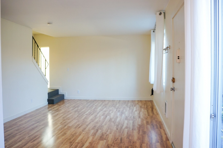 1190 Se Haig St #1190 - Photo 4 of 19