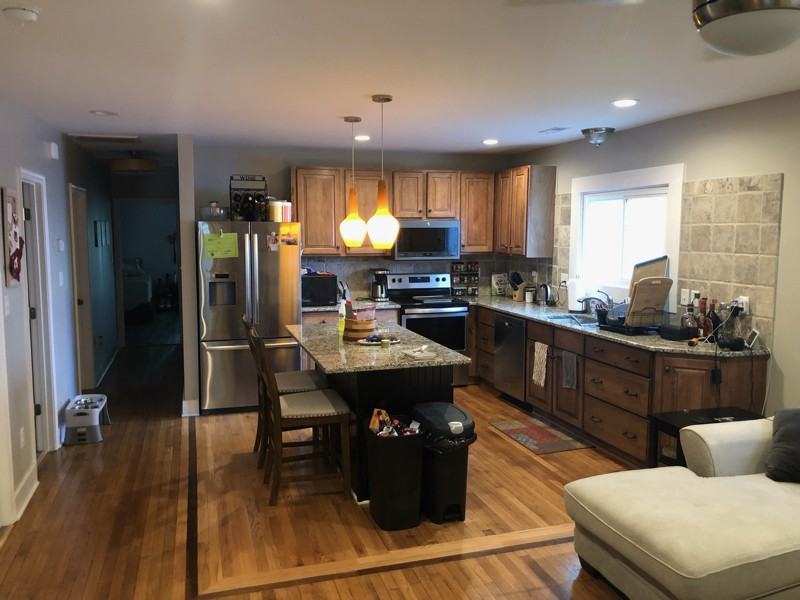 1814 Texas Ave - Photo 2 of 10