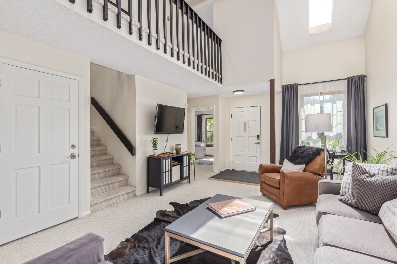 8039 E Phillips Cir - Photo 2 of 19