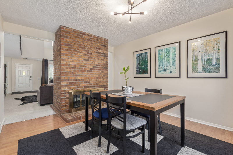 8039 E Phillips Cir - Photo 3 of 19