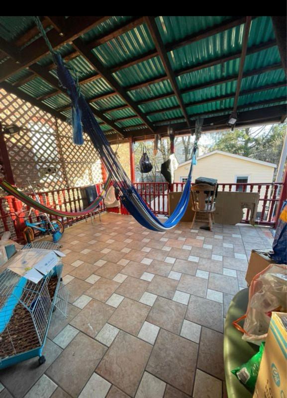 719 18th St - Photo 5 of 14