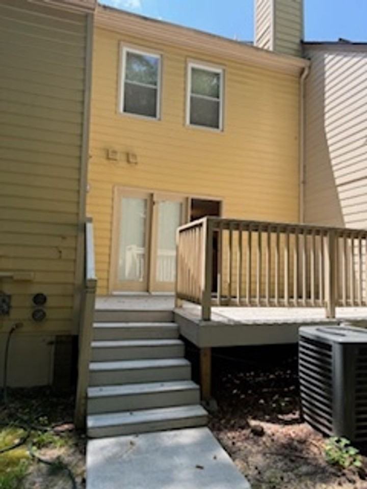 3205 Coachmans Way - Photo 2 of 27