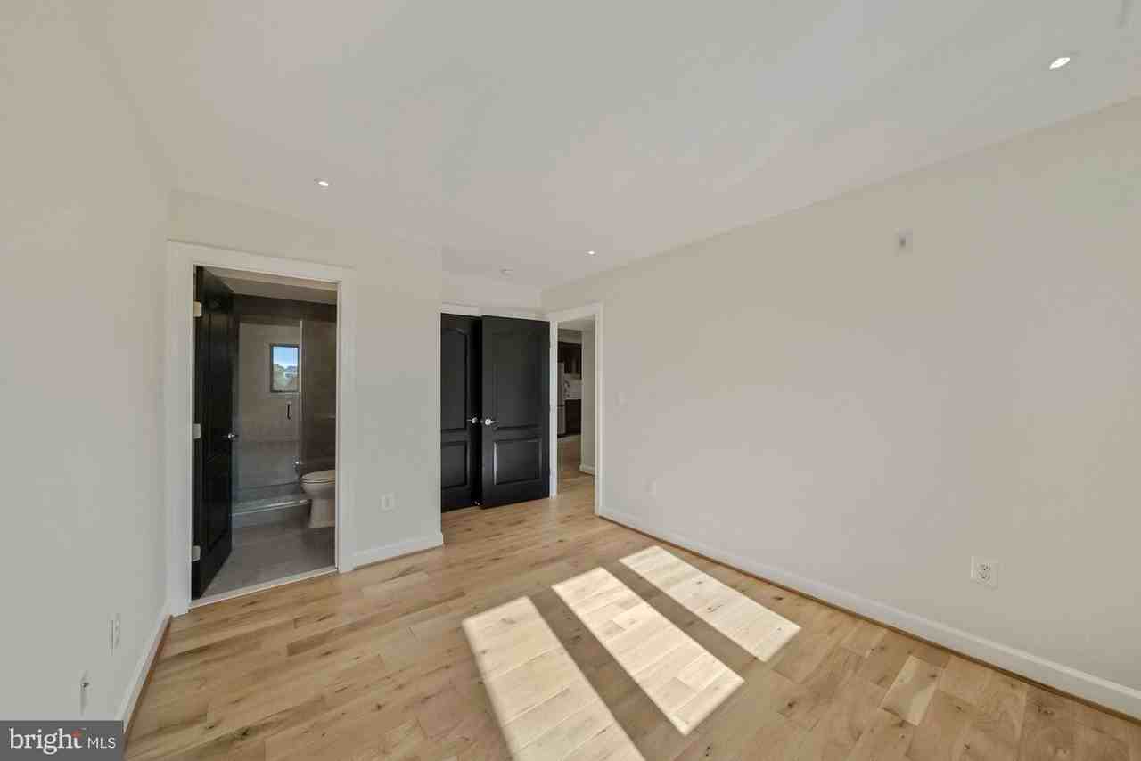 1829 13th St Nw #A03 - Photo 7 of 16