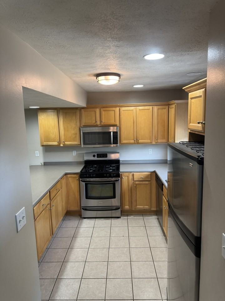 205 Prairie Court #205 - Photo 3 of 32