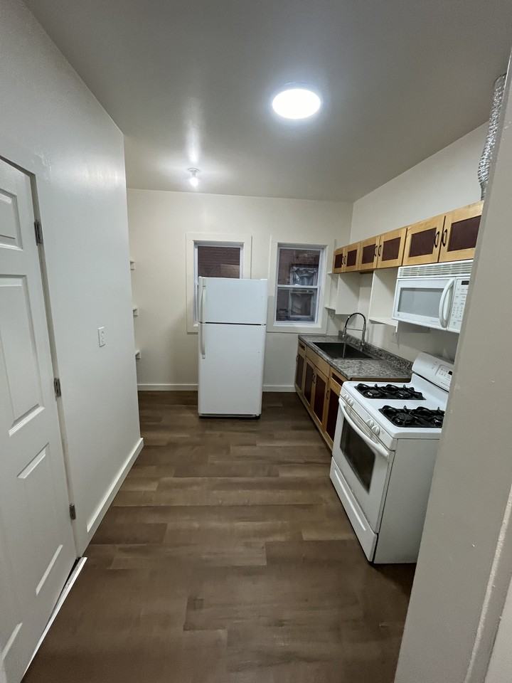 4566 Seebaldt St #NA - Photo 7 of 10