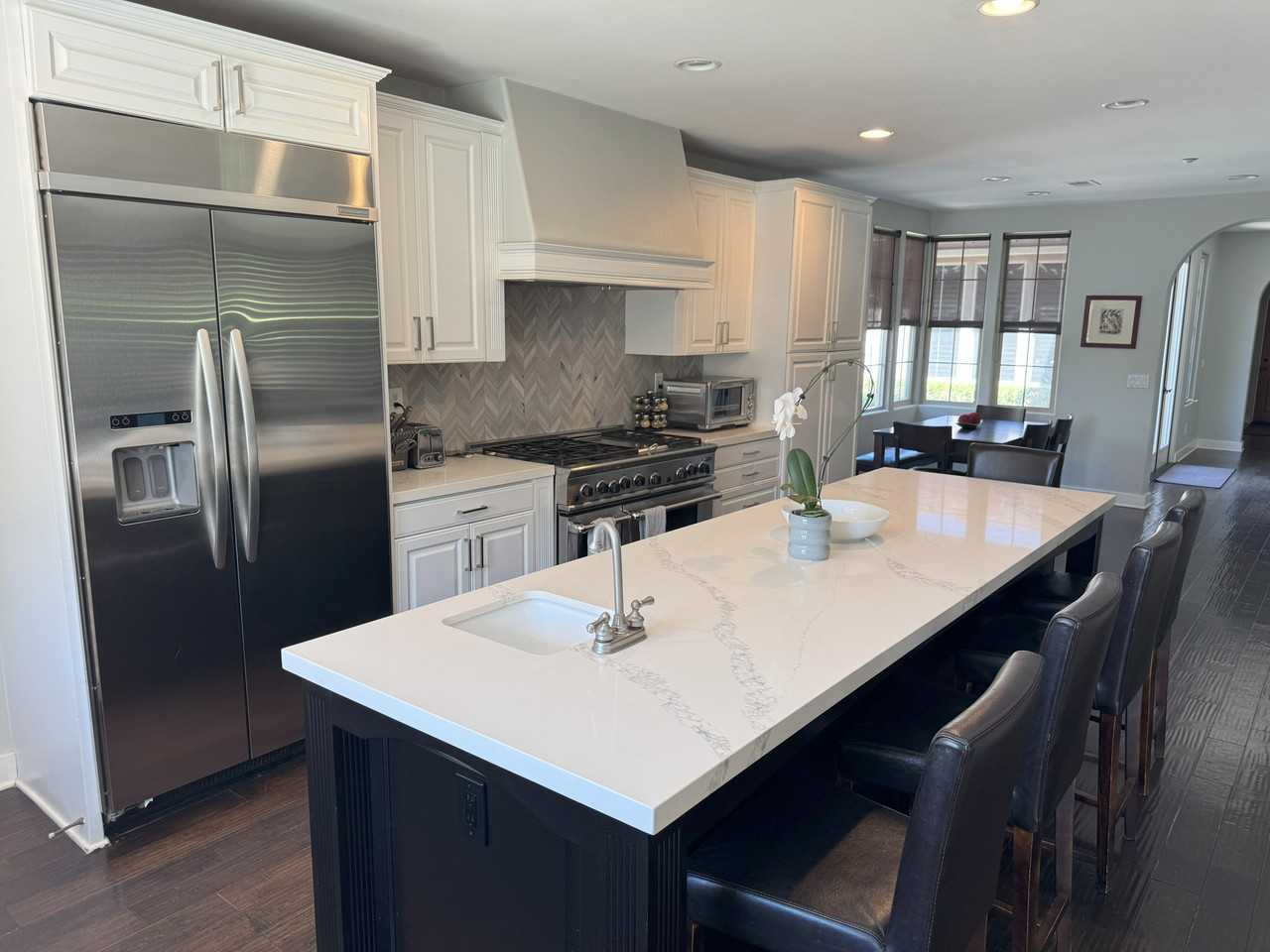 14586 Luna Media #NA - Photo 3 of 38