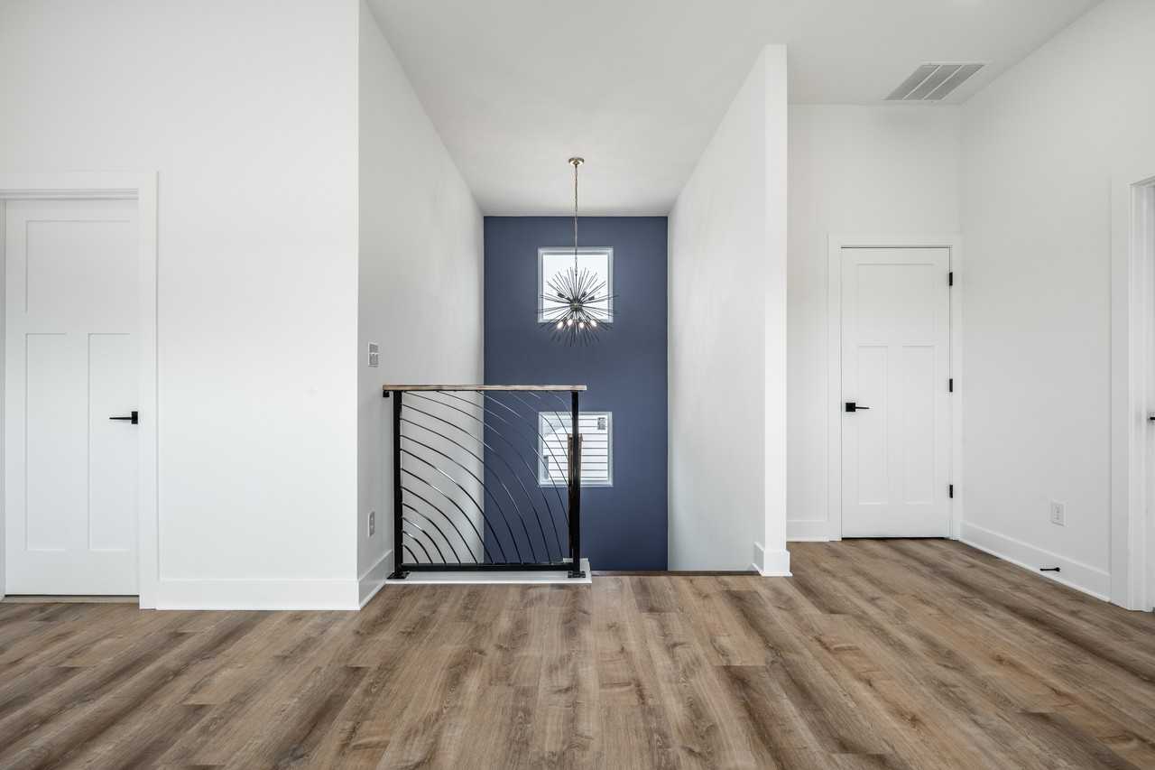 1026 Saint Peter St #NA - Photo 6 of 17