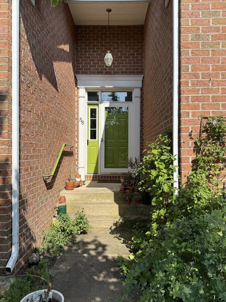 58 Bon Aire Dr #1 - Photo 2 of 14