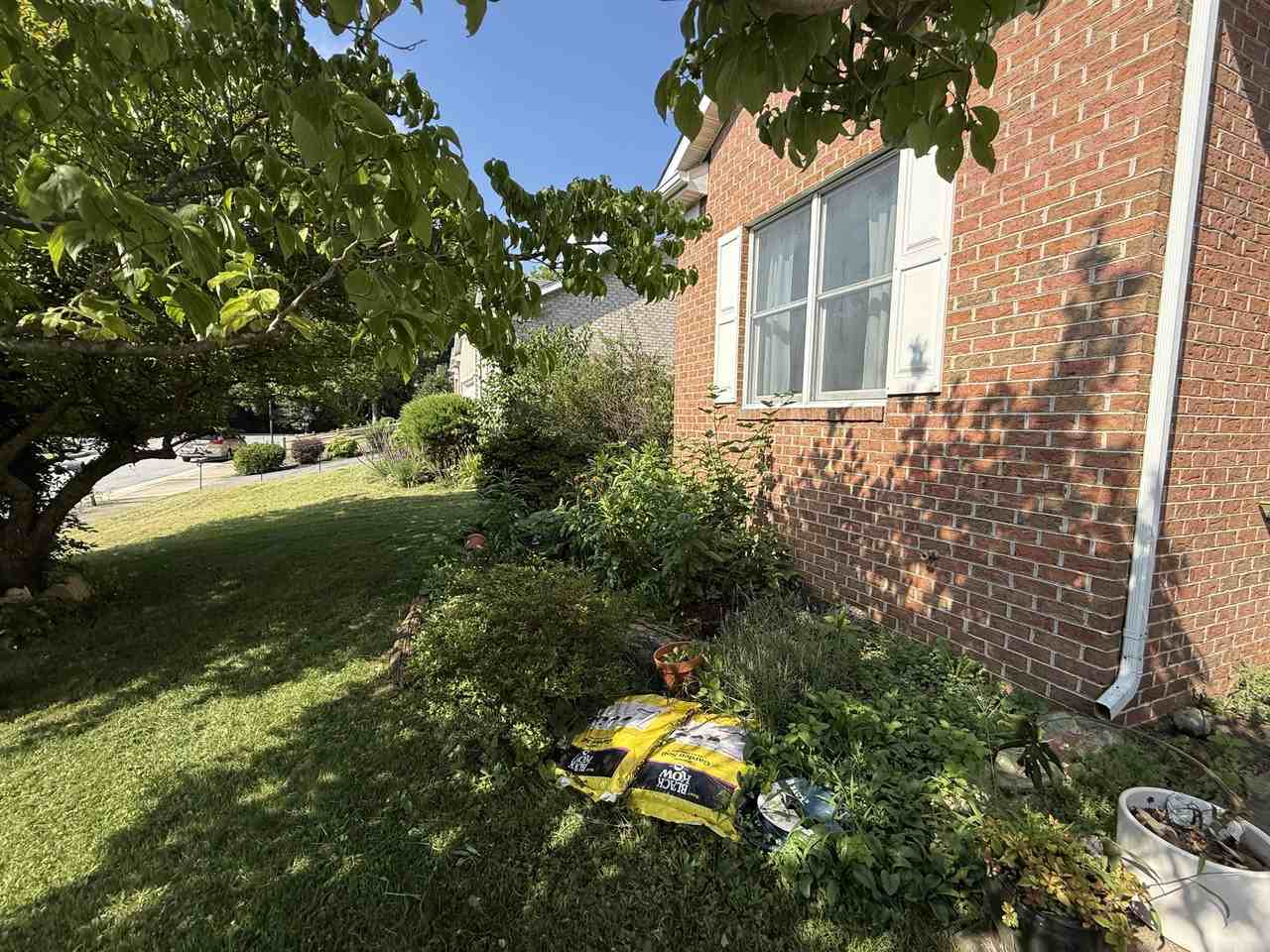 58 Bon Aire Dr #1 - Photo 3 of 14