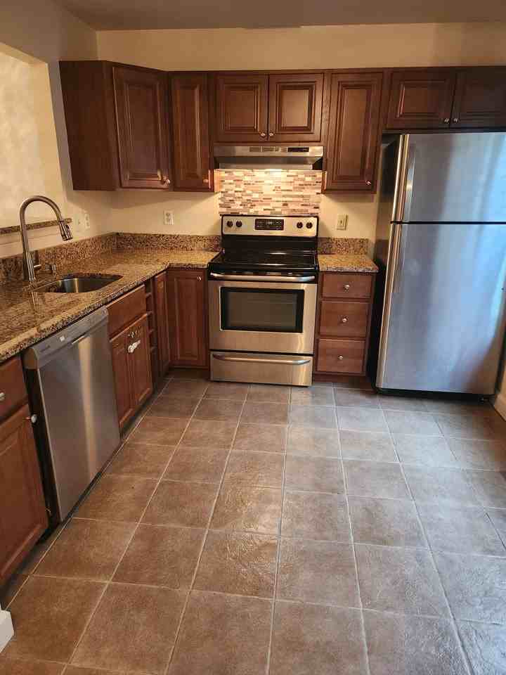 2804 Lindesfarn Ter - Photo 3 of 6