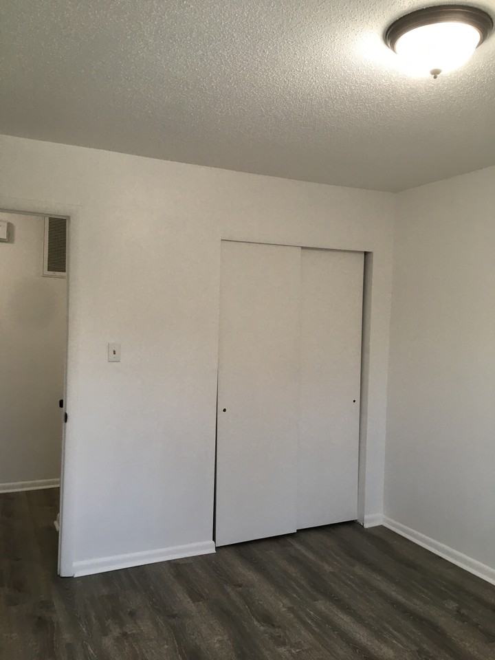 133 Tower Dr #NA - Photo 3 of 8