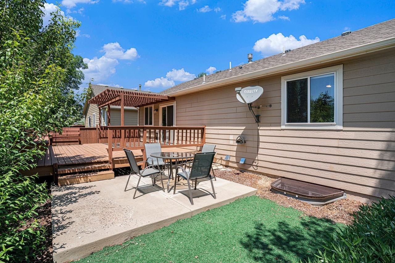 2666 W 44th St - Photo 6 of 24