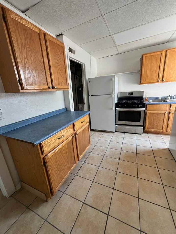 1451 90th Ave W - Photo 2 of 32