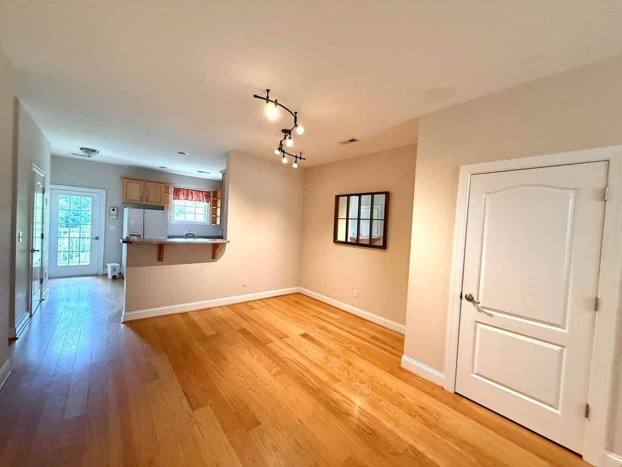 246 Sheliah Ct - Photo 2 of 48