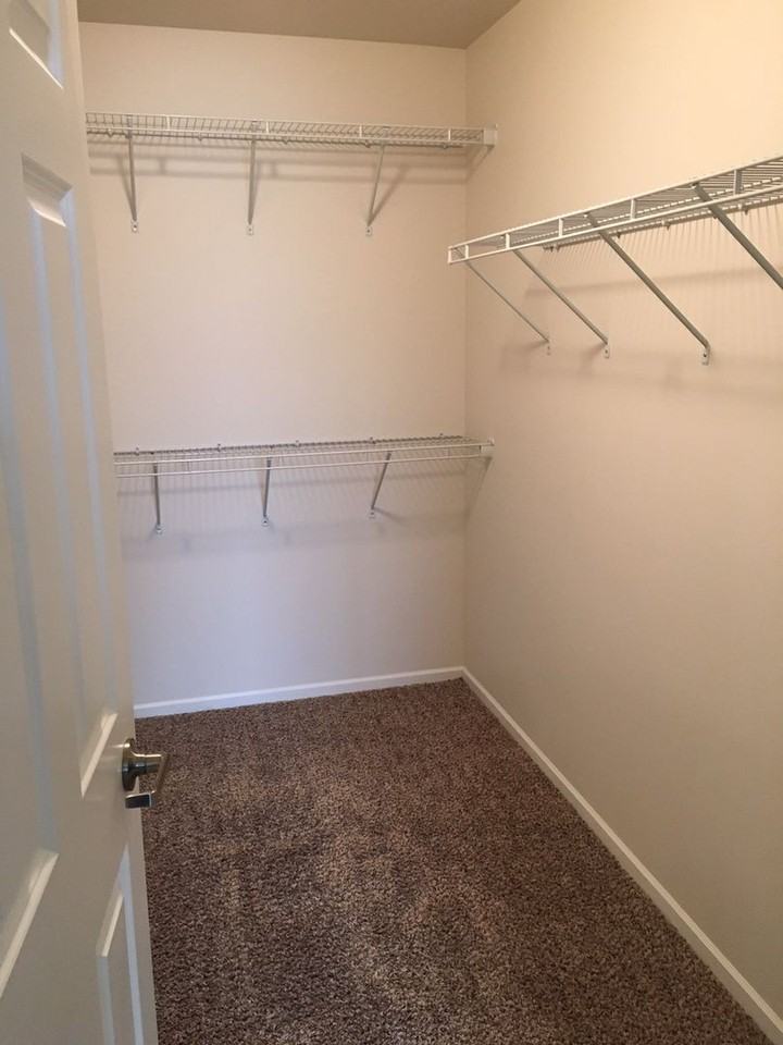 1308 13th St W - Photo 6 of 7