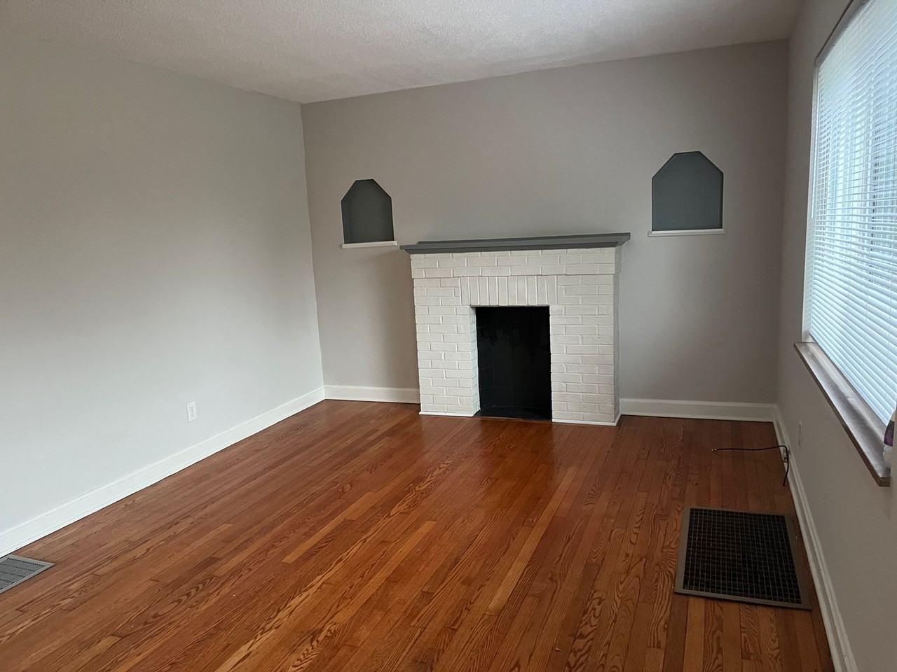 4115 Homelawn Ave - Photo 3 of 13