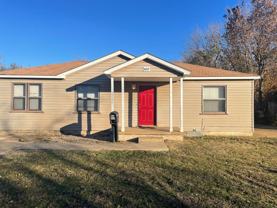 4217 Se 43rd St - Photo 1 of 1