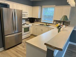 featured image of 330 Kiskadee Loop