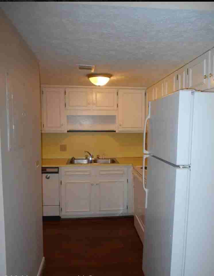 1155 Alan Ave #2 - Photo 6 of 10