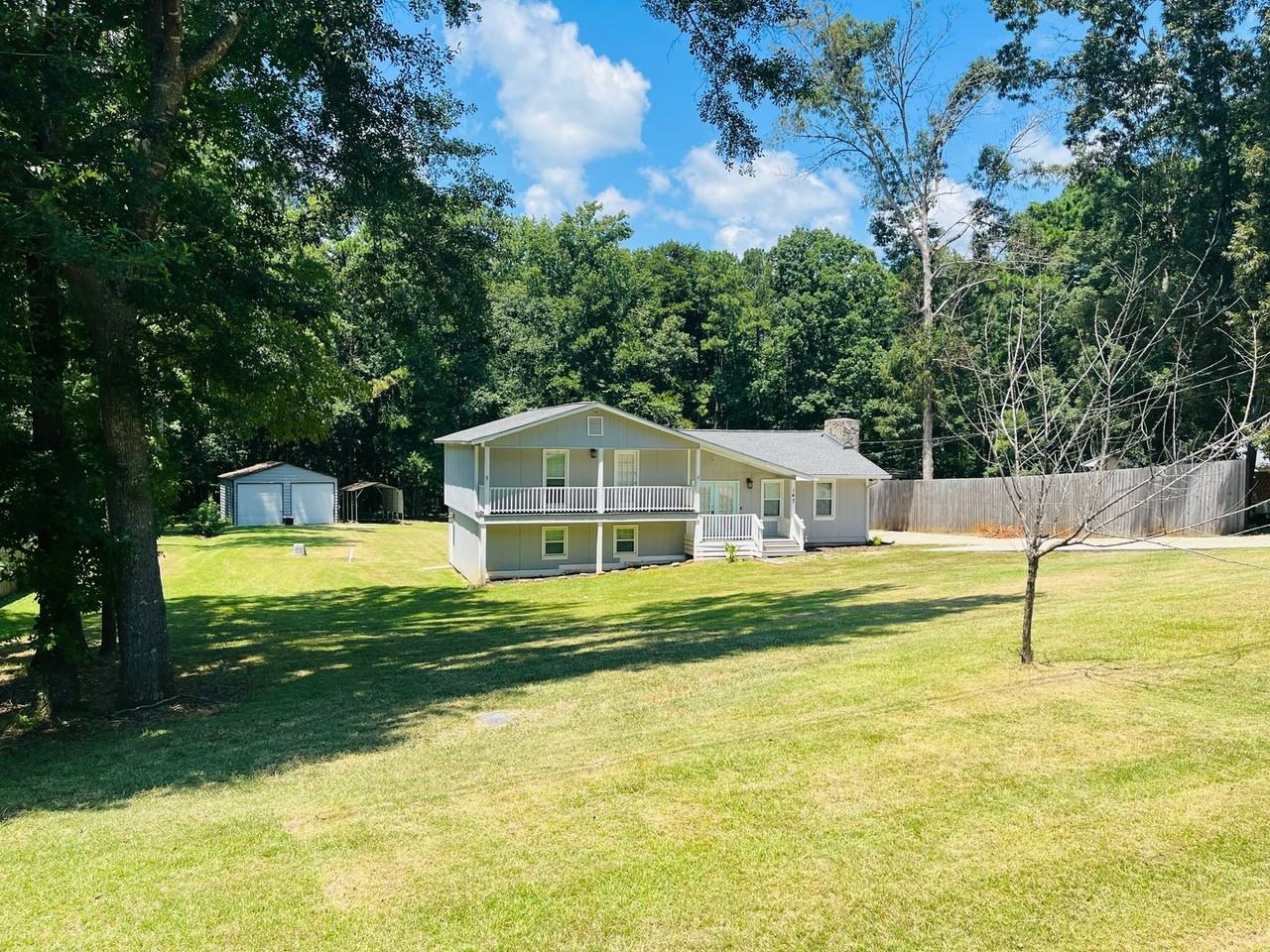 147 N Lake Dr - Photo 3 of 50