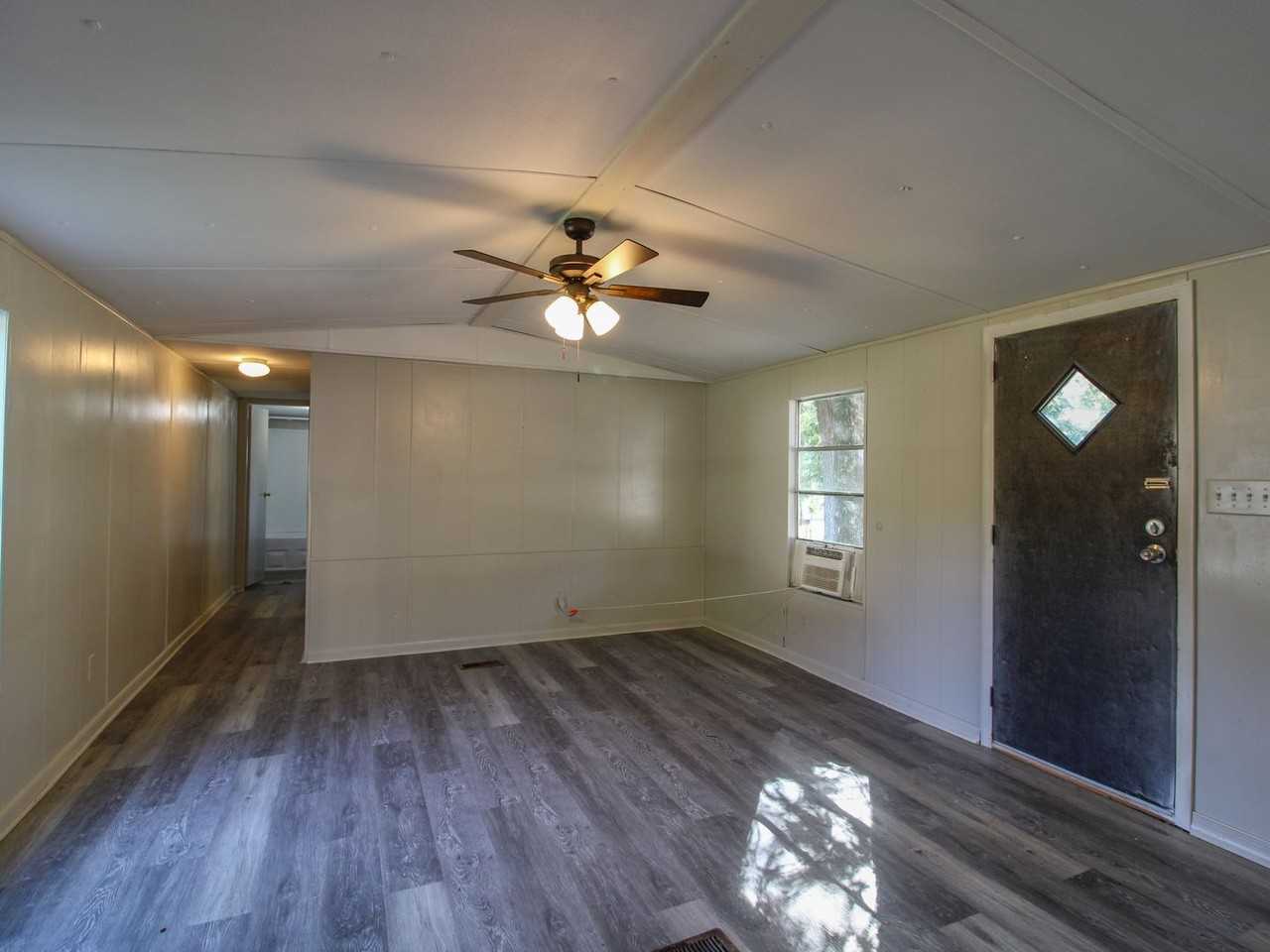 31 Cameron Cir - Photo 2 of 22