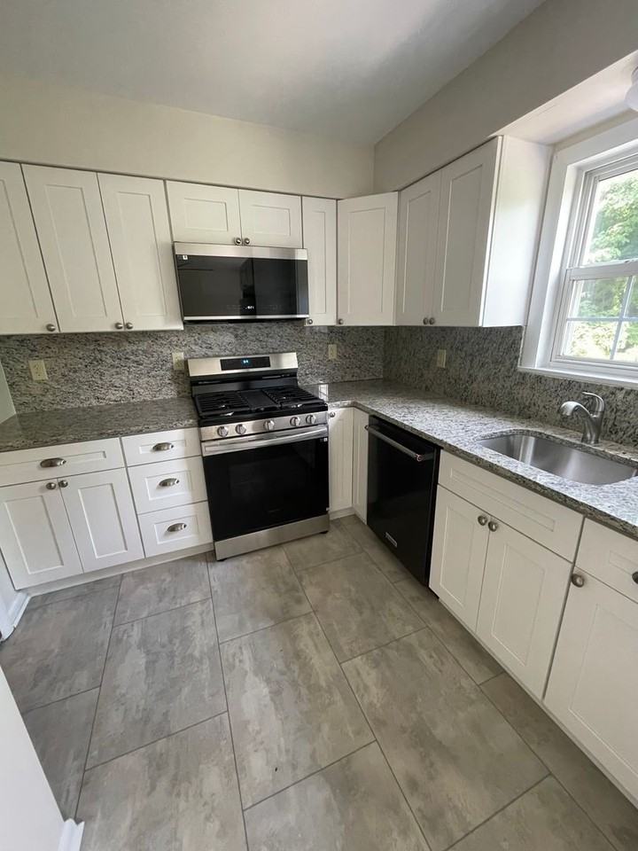 29 Pine Dr - Photo 3 of 18