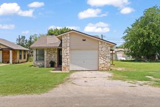 609 Aspen Ln - Photo 1 of 1