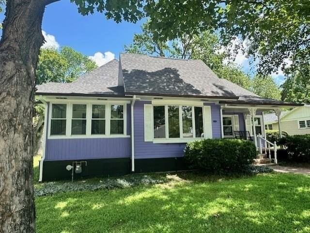 320 N Spring St - Photo 2 of 16