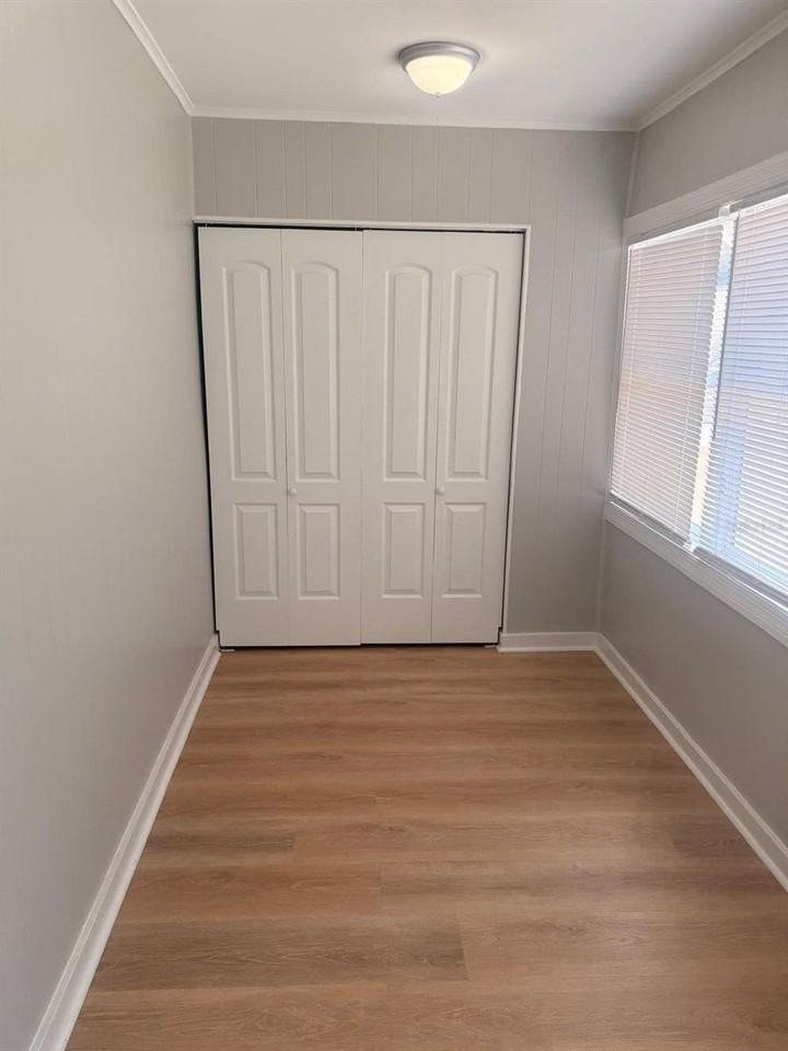 514 Avenue C Ne #4 - Photo 6 of 11