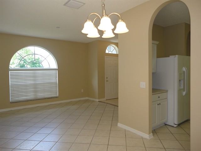 1703 Winsloe Dr - Photo 3 of 15