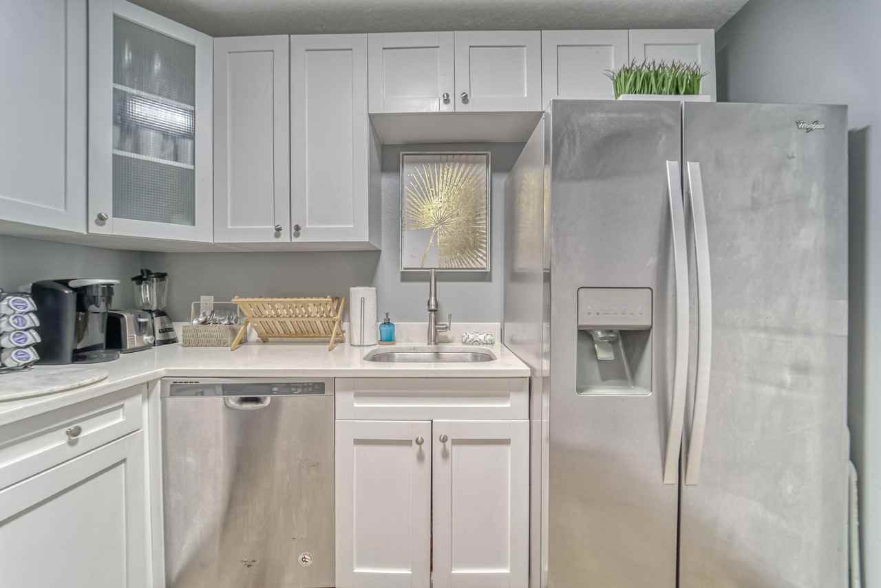 Oak Rose Ln - Photo 3 of 17