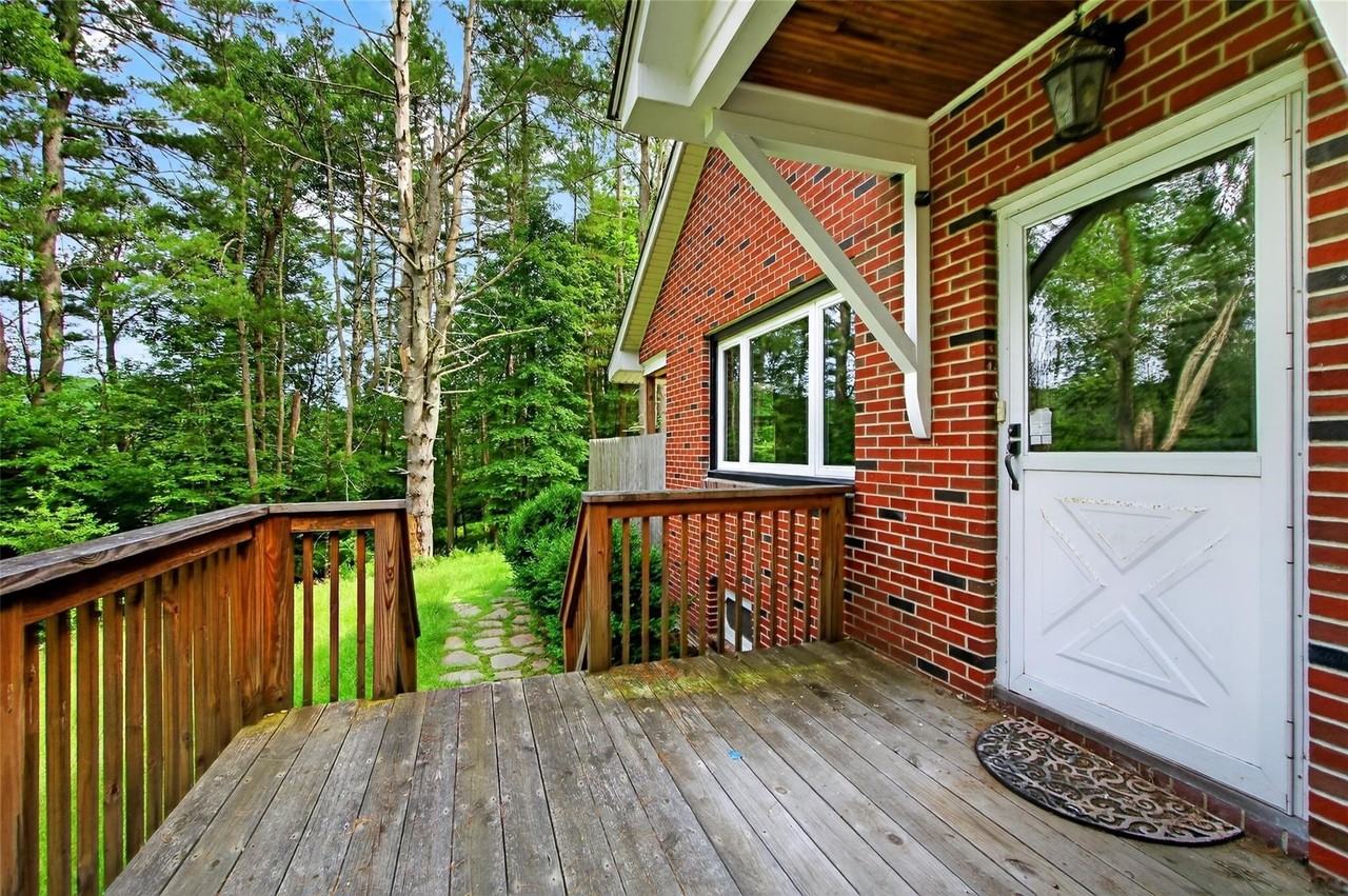 52 Luxton Lake Rd - Photo 3 of 38