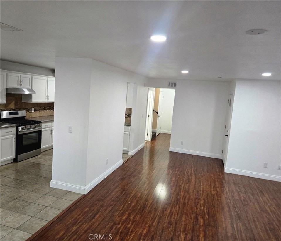 5015 Halldale Ave - Photo 5 of 10