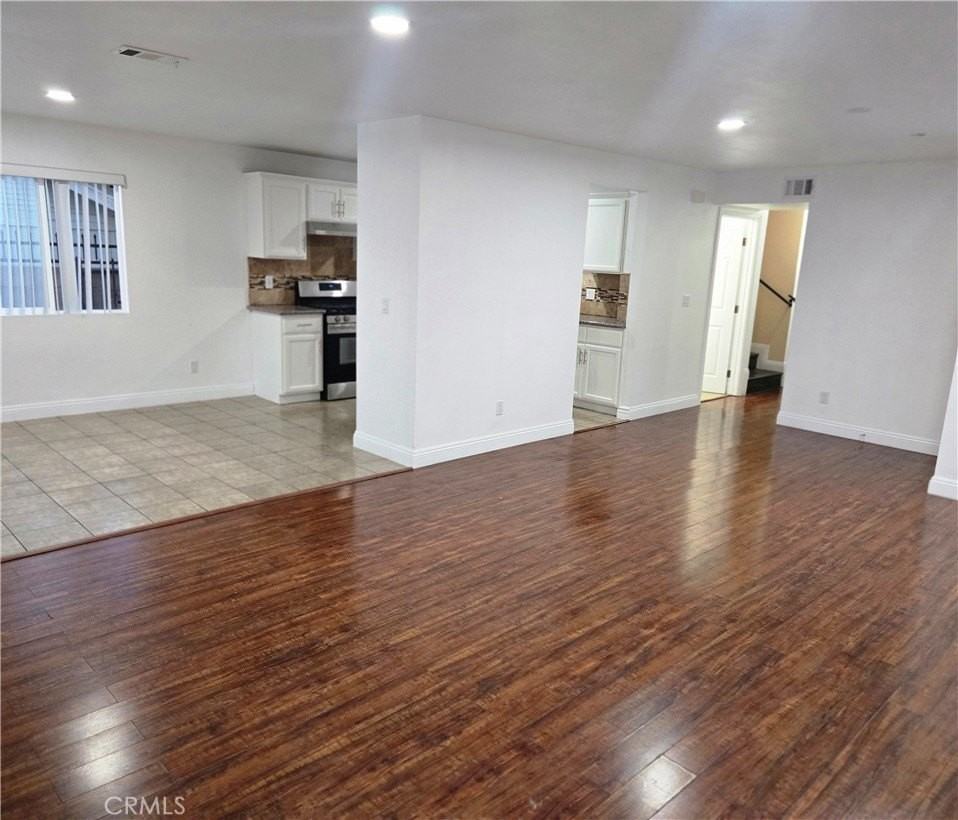 5015 Halldale Ave - Photo 6 of 10