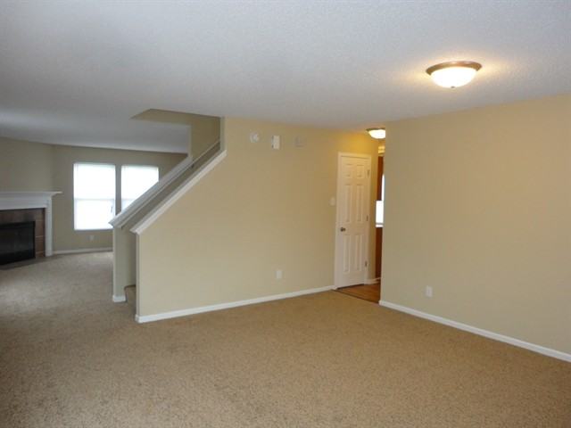 8403 Ash Grove Dr - Photo 3 of 13