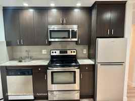 featured image of 2405 Roscomare Road #16