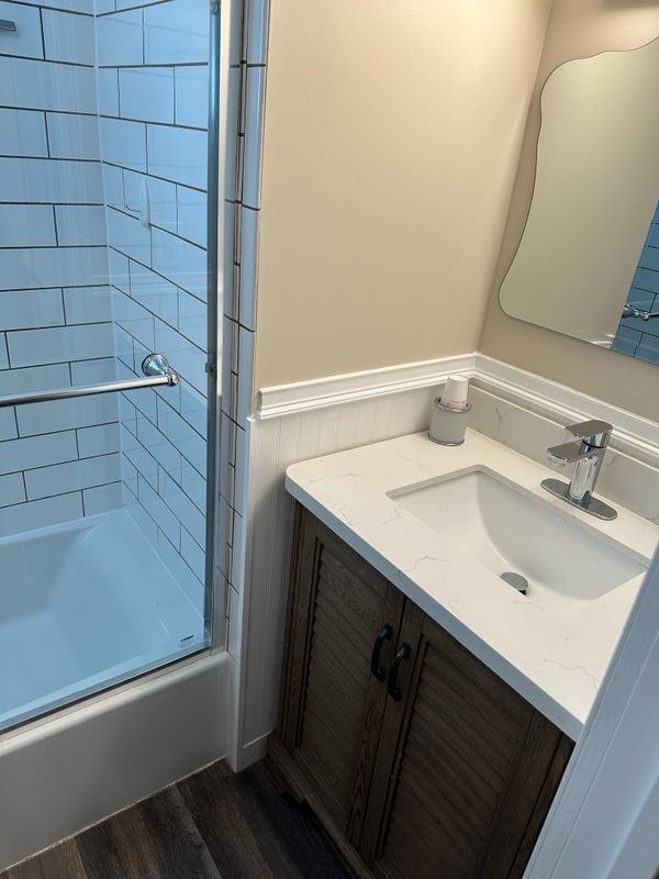 8 Lyn Oak Ln - Photo 2 of 10