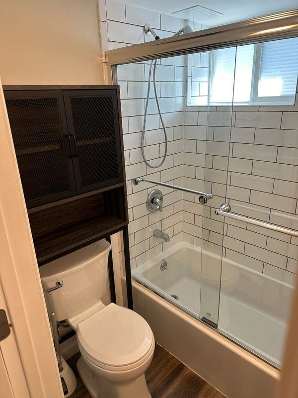 8 Lyn Oak Ln - Photo 3 of 10