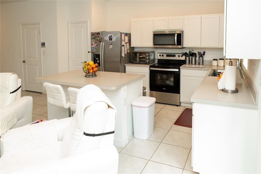 1147 Sw 7th Ave - Photo 5 of 37