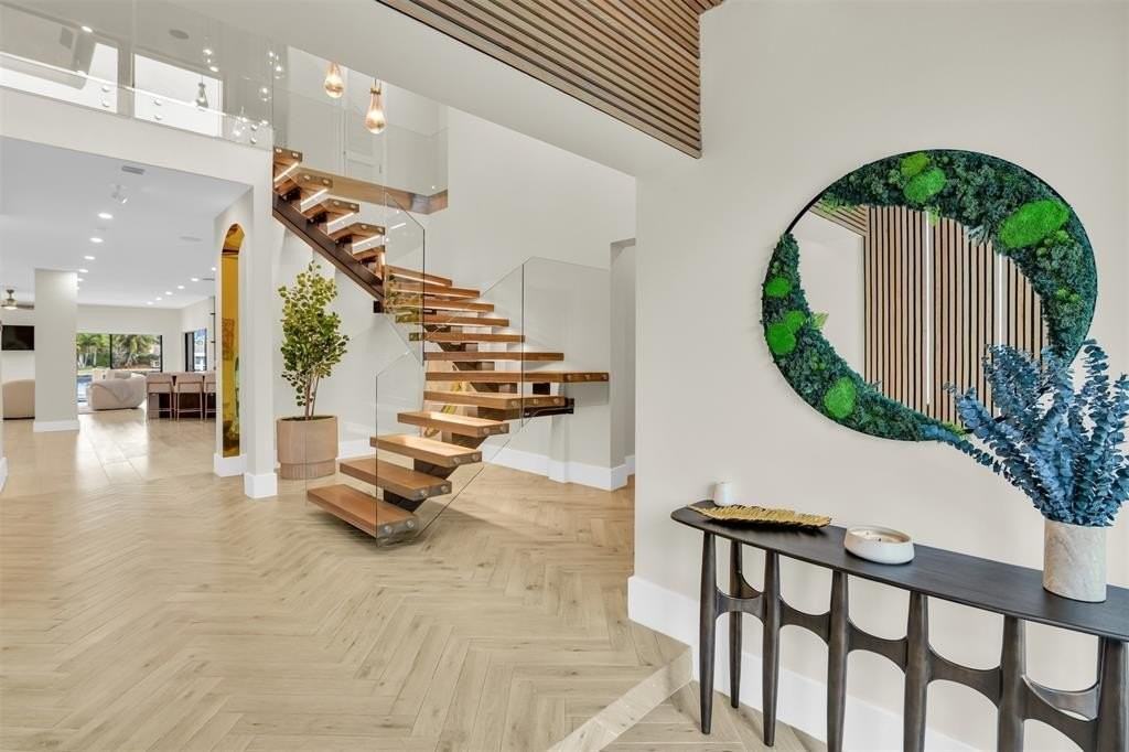 319 S Riverside Dr - Photo 7 of 50