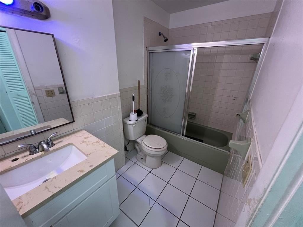 230 Sw 1st St #G8 - Photo 6 of 16