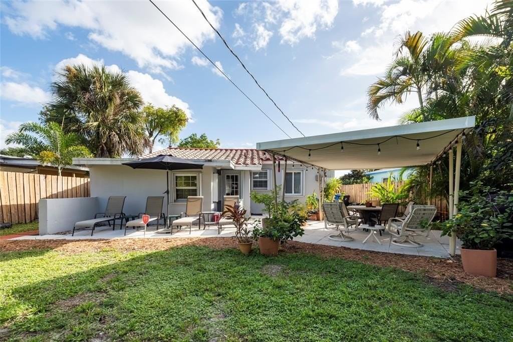 1541 Northwest 6th Avenue - Photo 4 of 18